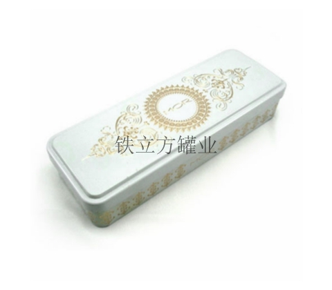 三片马口铁挂铰長(cháng)饼干盒