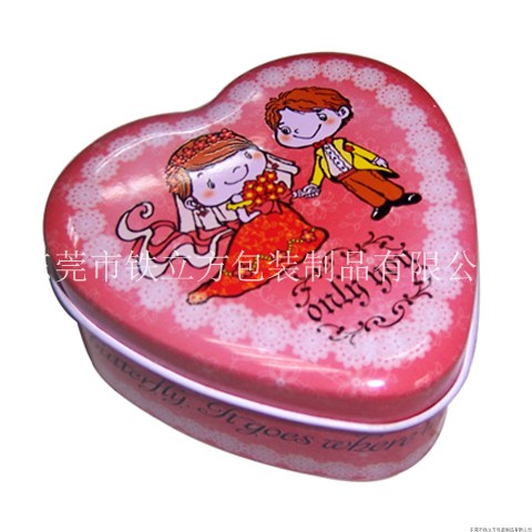 粉红心形喜糖盒